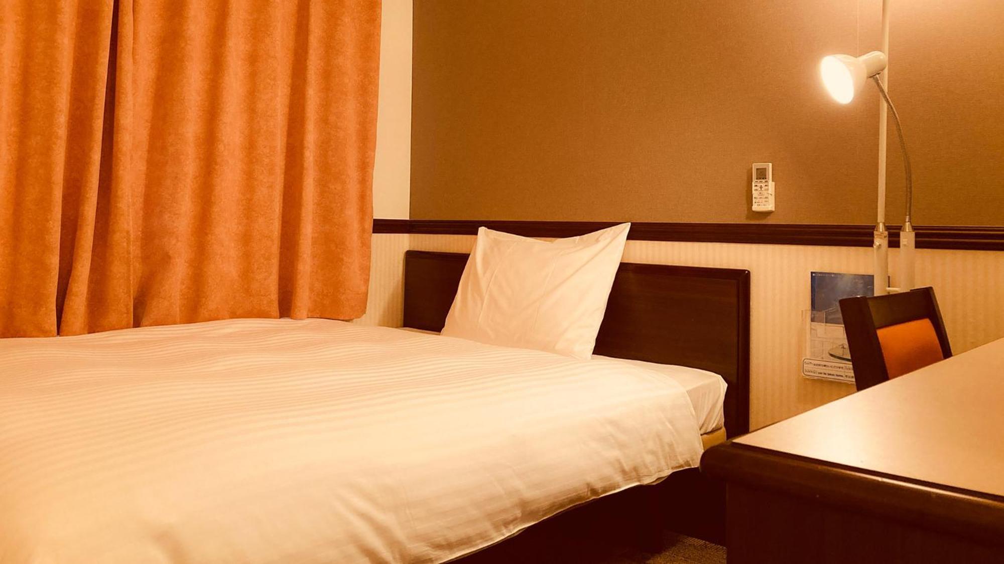 Toyoko Inn Sendai Higashi-Guchi No 2 Room photo