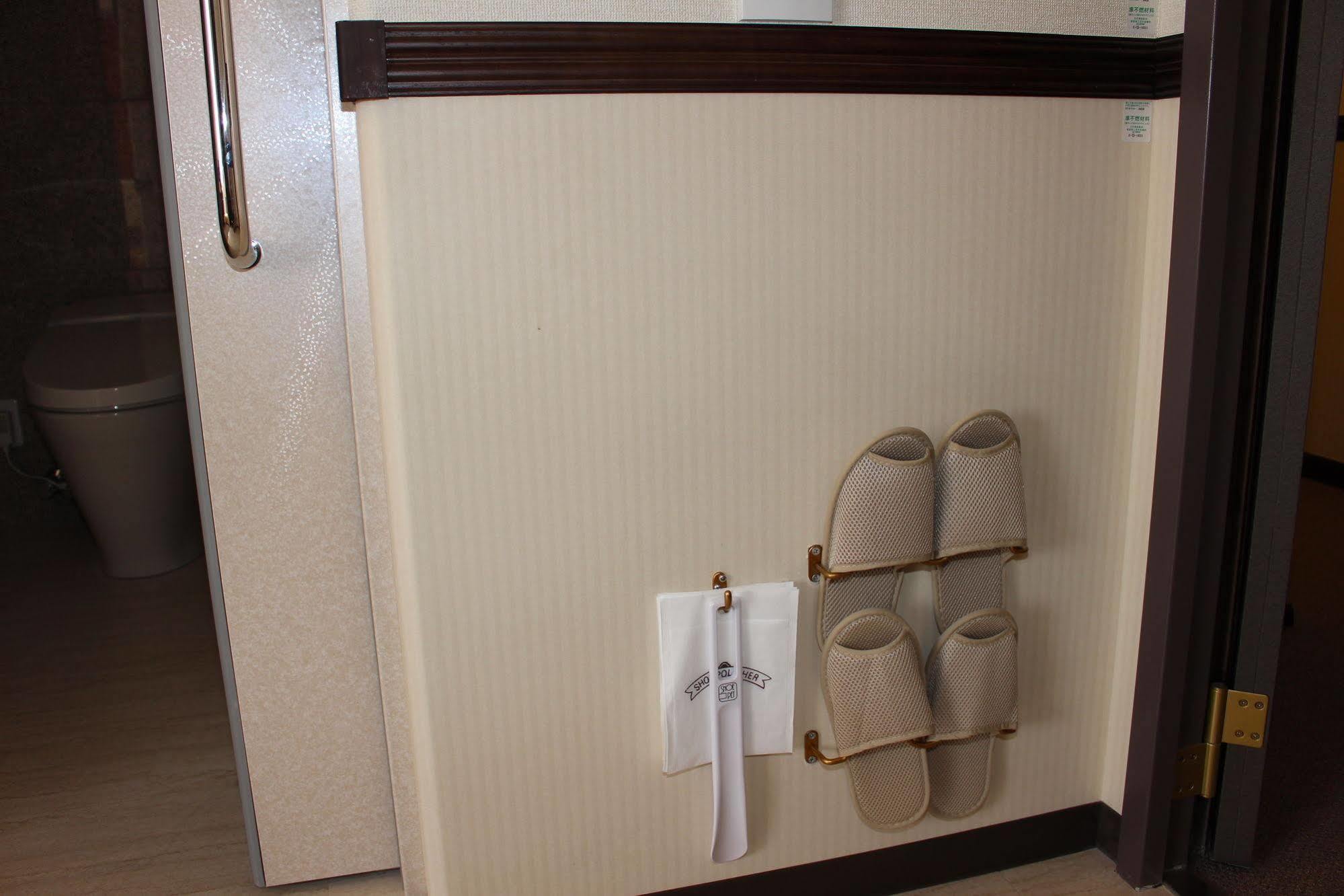 Toyoko Inn Sendai Higashi-Guchi No 2 Exterior photo