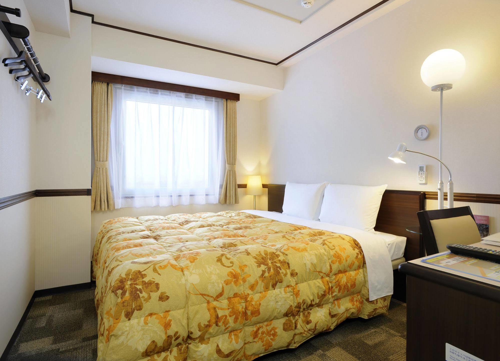 Toyoko Inn Sendai Higashi-Guchi No 2 Exterior photo